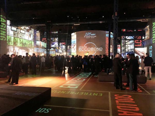 庆典活动现场(摄影:看中国)