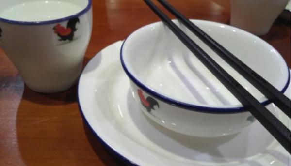 俗语:“碗有三不端,财有三不发,债有三不欠”讲述了啥道理? (图片来源:网络截图)