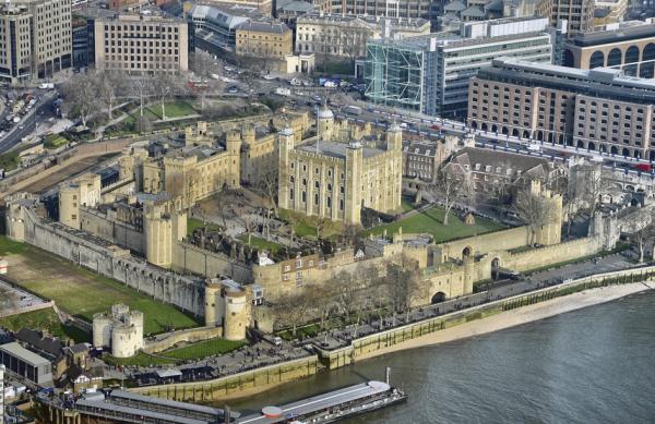 从伦敦最高建筑碎片大厦上俯瞰伦敦塔(Duncan/Wikipedia/CC BY 2.0)