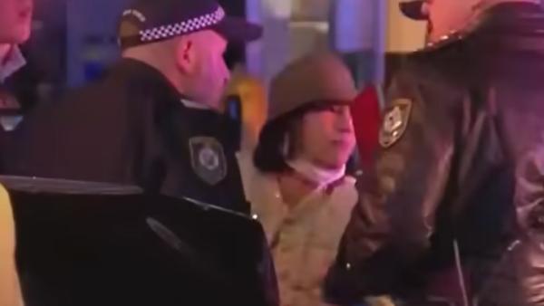 杨兰兰醉驾。（图片来源： 视频截图 chenjing/看中国）