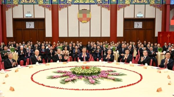 2025年12月31日，中共全国政协在全国政协礼堂举行新年茶话会。（视频截图）