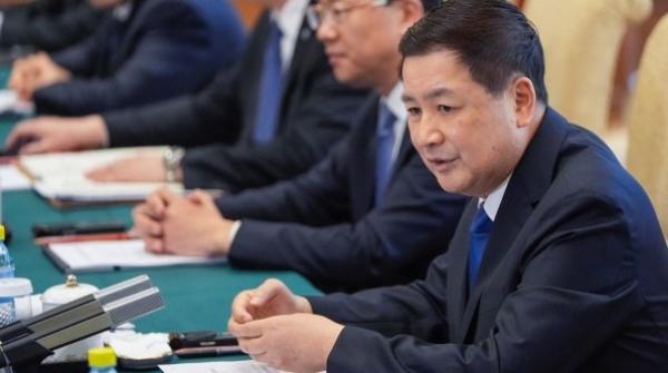 2024年4月26日，中共公安部长王小洪在北京钓鱼台国宾馆与时任美国国务卿布林肯举行会谈。（图片来源：MARK SCHIEFELBEIN/POOL/AFP via Getty Images）