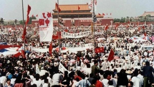 六四天安门集会景象。  （图片来源：网络图片）