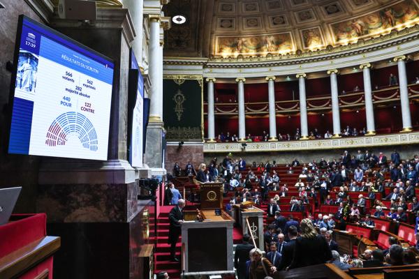 法国国民议会在今年5月对新军事规划法投票表决。（Anne-Christine POUJOULAT / AFP via Getty Images）