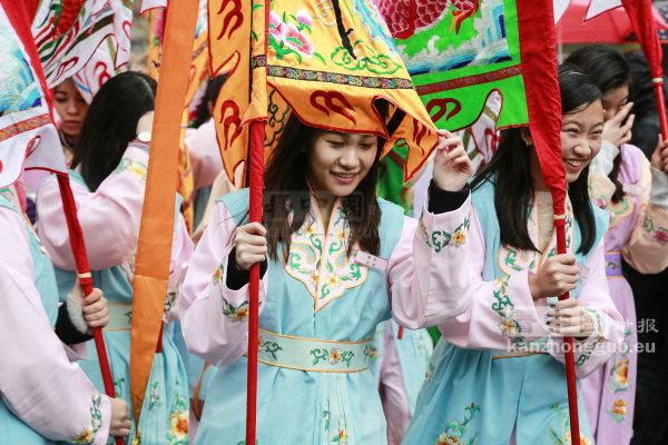 巴黎13区欢庆中国新年游行组图(图组1)