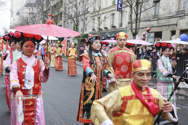 巴黎13区新年大游行(图组4)