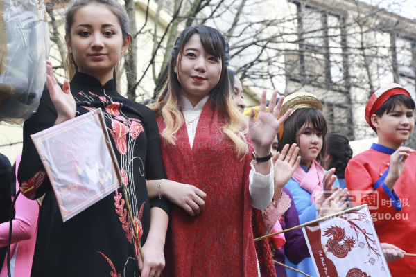 巴黎13区新年大游行(图组5)