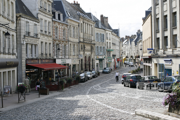 法国昔日首都拉昂 (Laon)迎来中世纪节