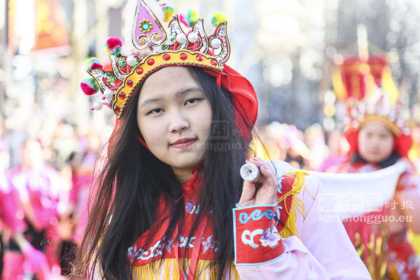 巴黎13区新年彩妆大游行(图组2)