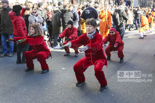 巴黎13区新年彩妆大游行(图组4)