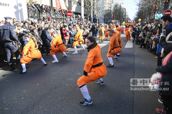 巴黎13区新年彩妆大游行(图组4)