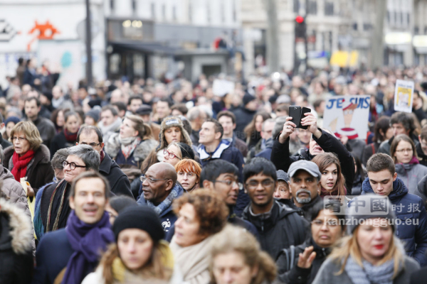 巴黎反恐大游行150万人 史无前例 (图组2) La plus grande manifestation enregistrée dans l'histoire de France (II) 巴黎反恐大游行150万人 史无前例 (图组2) La plus grande manifestation enregistrée dans l'histoire de France (II)