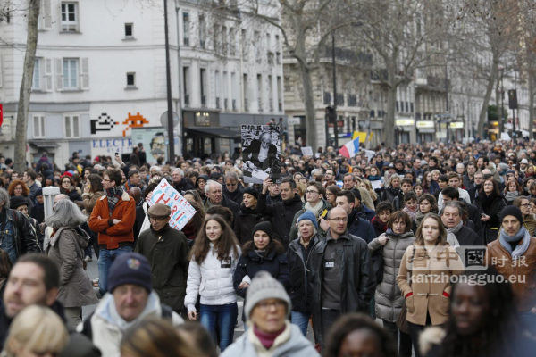 巴黎反恐大游行150万人 史无前例 (图组2) La plus grande manifestation enregistrée dans l'histoire de France (II) 巴黎反恐大游行150万人 史无前例 (图组2) La plus grande manifestation enregistrée dans l'histoire de France (II)