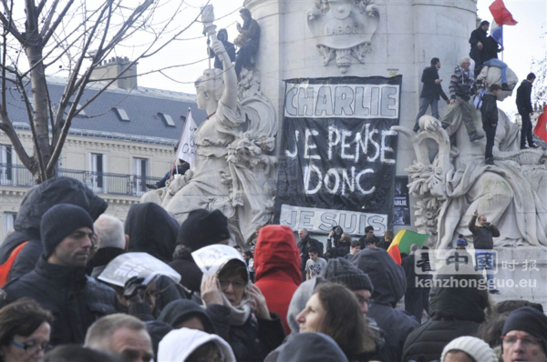 巴黎反恐大游行150万人 史无前例 (图组4) La plus grande manifestation enregistrée dans l'histoire de France (IV)